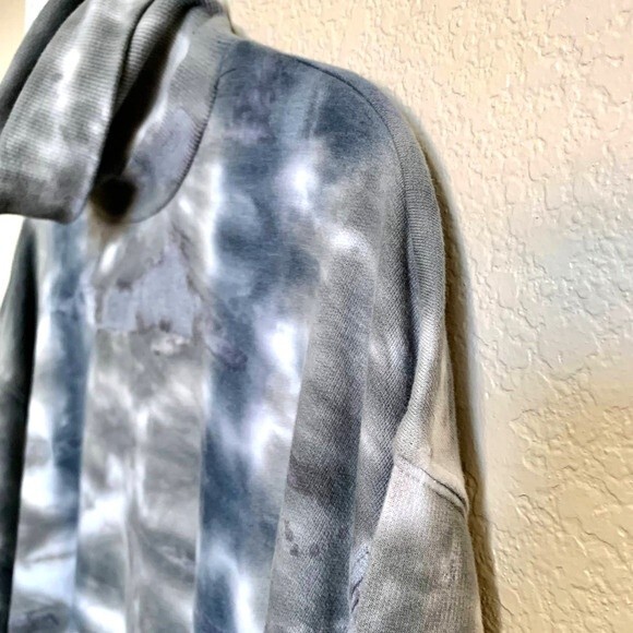 Young Fabulous Broke Light Green Tie-Dye Turtleneck Sweatshirt Tunic Dress M y2k - Picture 3 of 9